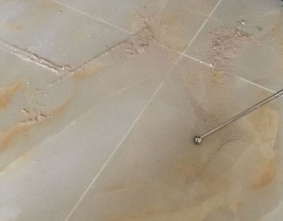 思南瓷砖空鼓维修公司分享粘合剂选择不当在瓷砖铺贴过程中可能导致以下问题